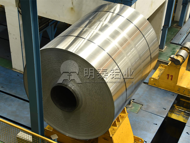 貨車(chē)頂棚用3003鋁卷:超寬定制,開(kāi)啟貨運(yùn)輕量化新篇章